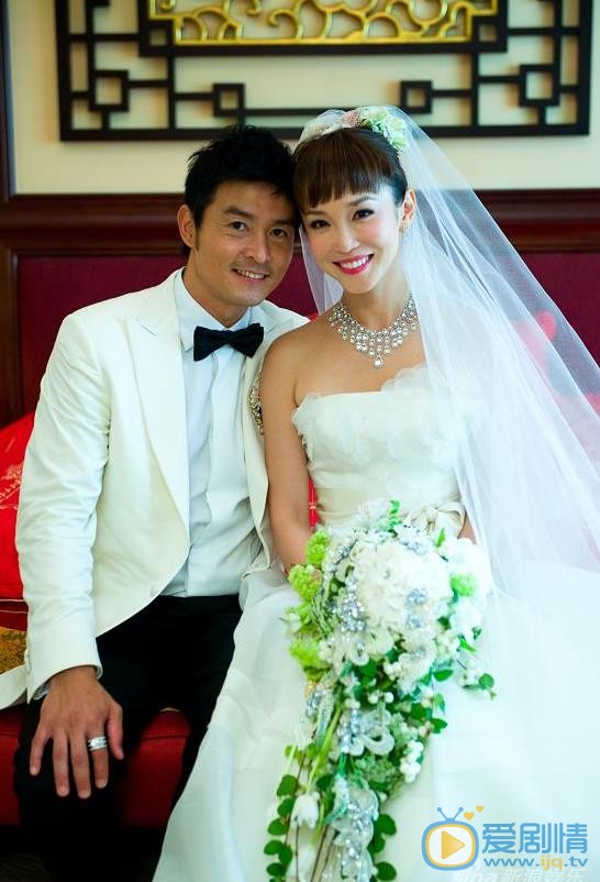 李铭顺和范文芳结婚照 李铭顺高清写真_李铭顺高清剧照