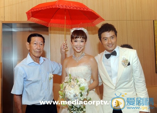 李铭顺和范文芳结婚照 李铭顺高清写真_李铭顺高清剧照