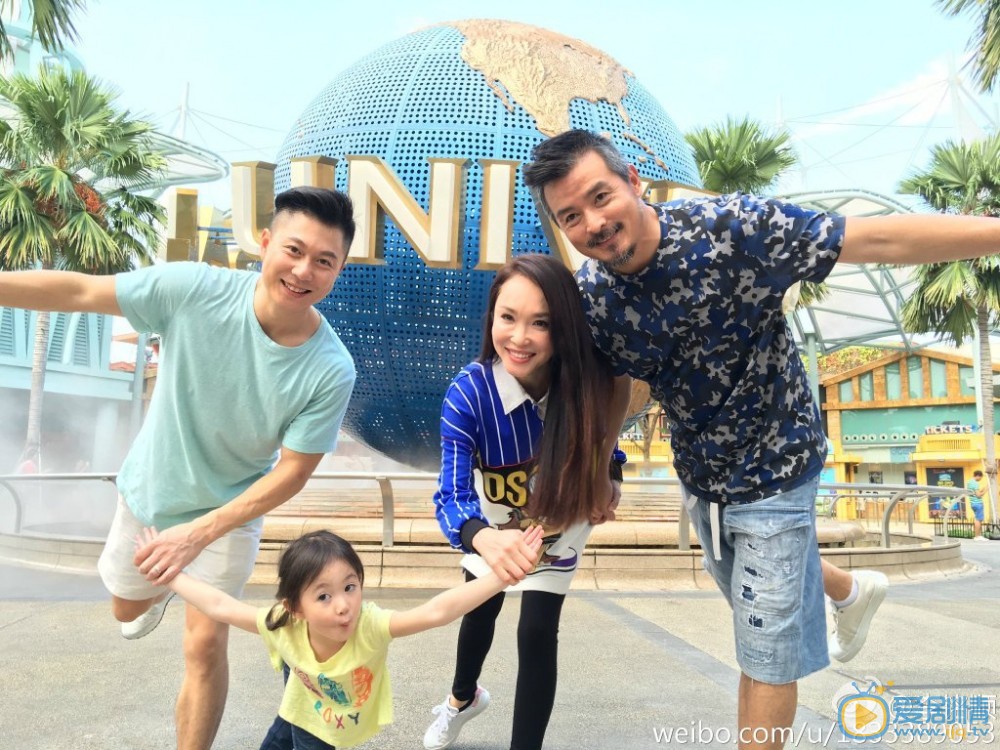 李铭顺全家福 李铭顺高清写真_李铭顺高清剧照