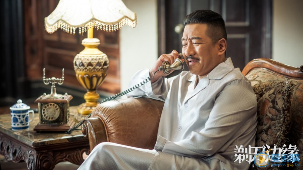 剃刀边缘金三普剧照 