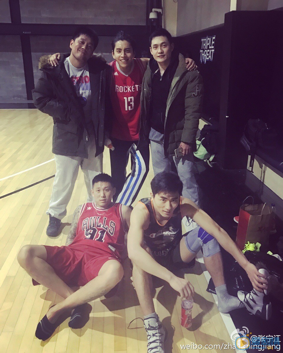 张宁江肌肉健身照 张宁江高清写真_张宁江高清剧照