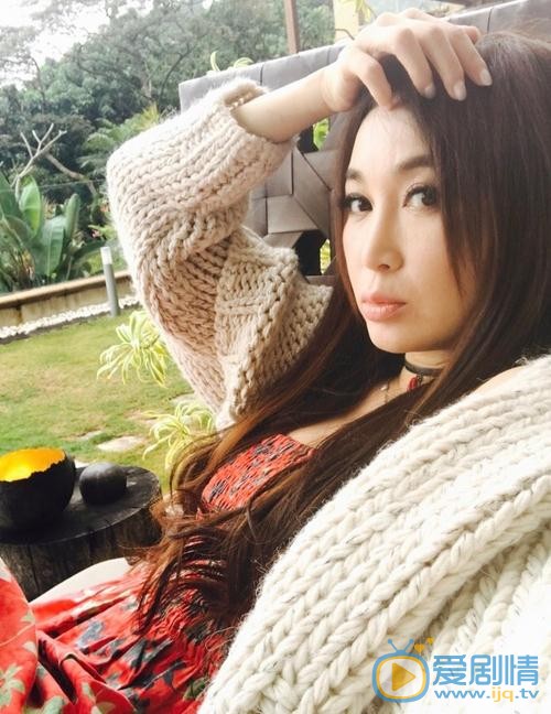 温碧霞家人照 温碧霞高清写真_温碧霞高清剧照