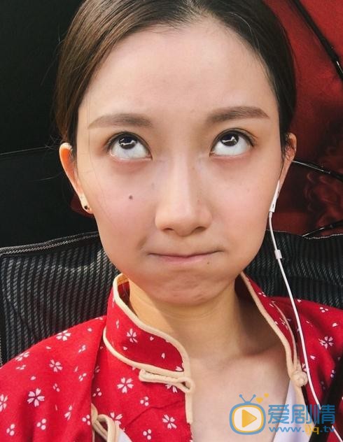 蒲萄搞怪卖萌照 蒲萄高清写真_蒲萄高清剧照