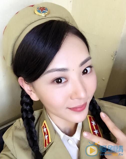 孙歌璐片场照 孙歌璐片场照