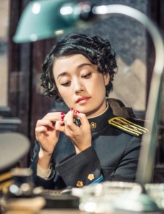 剃刀边缘将播 马伊琍“蛇蝎冷美人”剧照曝光