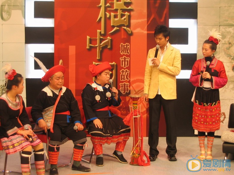 王若麟主持节目照 王若麟高清写真_王若麟高清剧照