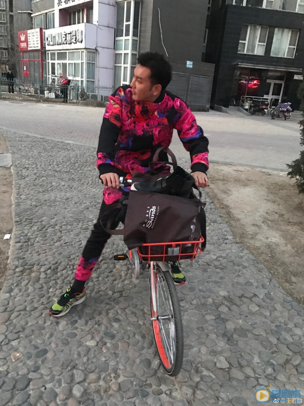 王若麟生活照 王若麟高清写真_王若麟高清剧照
