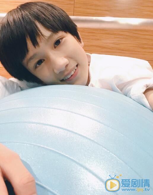 敖子逸生活照 敖子逸高清写真_敖子逸高清剧照
