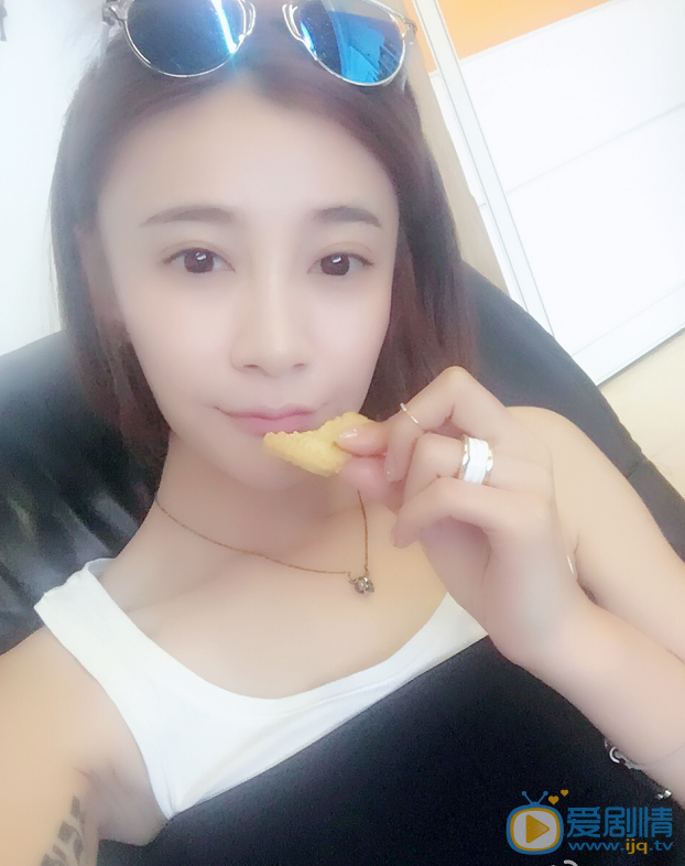 唐菀生活照 唐菀高清写真_唐菀高清剧照