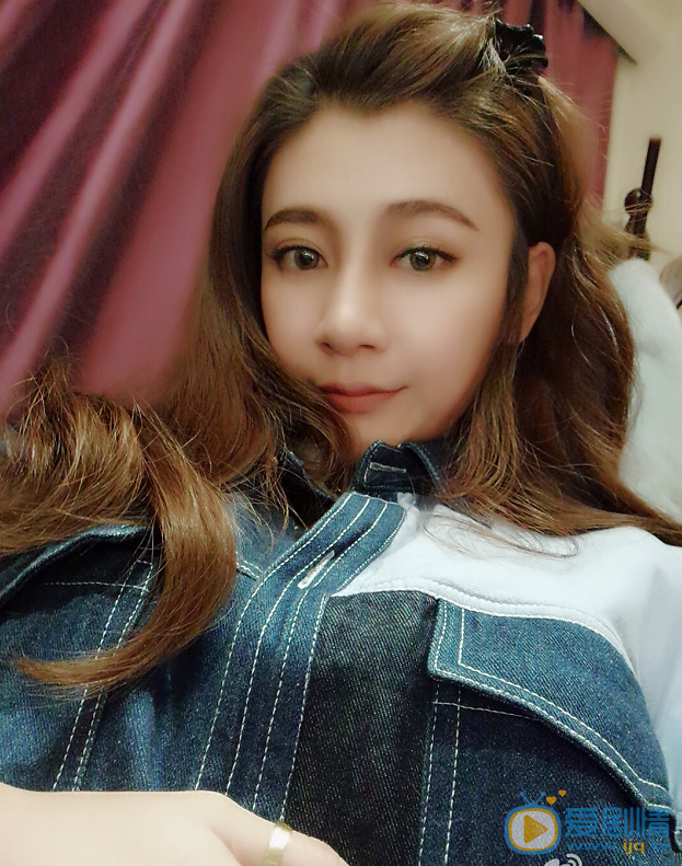 唐菀生活照 唐菀高清写真_唐菀高清剧照
