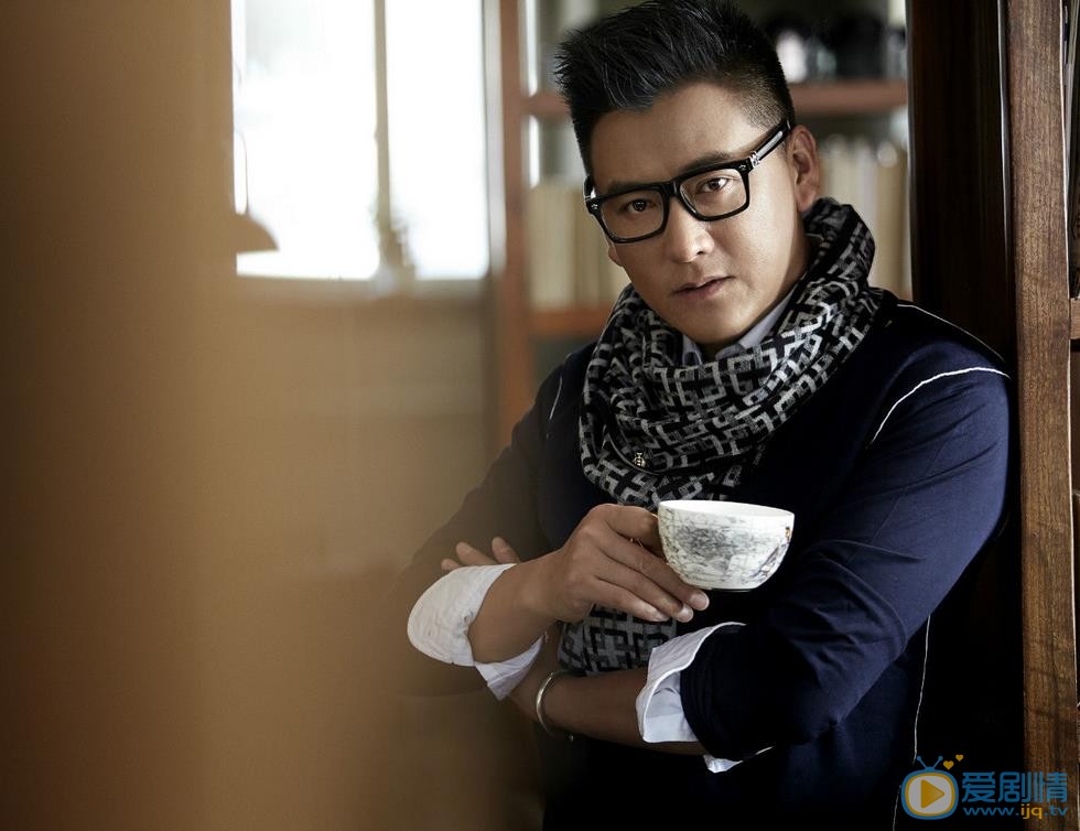 刘小锋绅士大片 刘小锋高清写真_刘小锋高清剧照