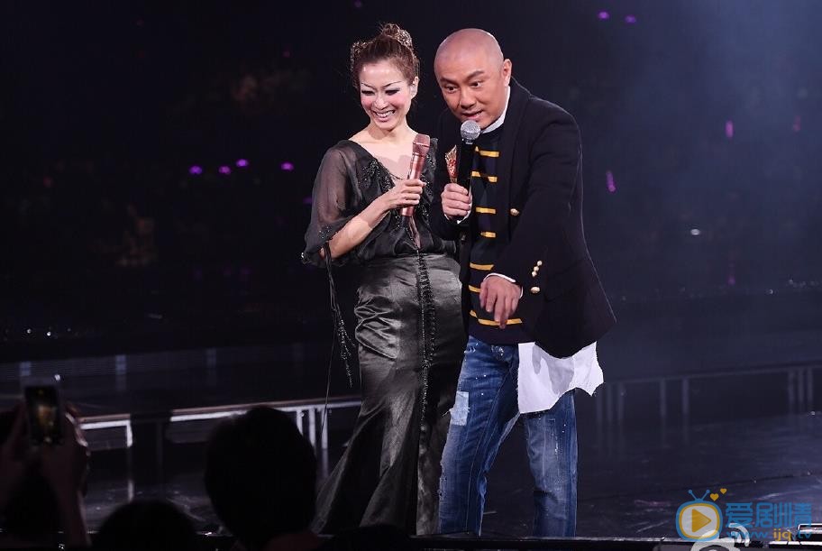张卫健演唱会表演照 张卫健高清写真_张卫健高清剧照