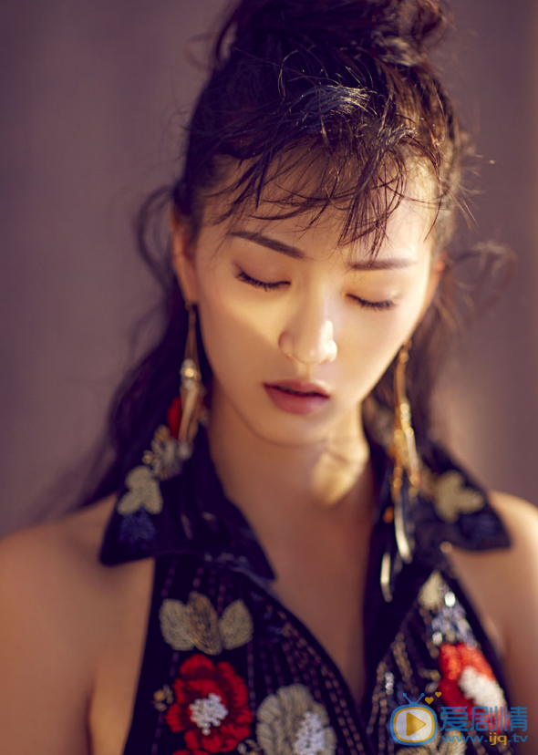 黄灿灿时尚写真 黄灿灿高清写真_黄灿灿高清剧照