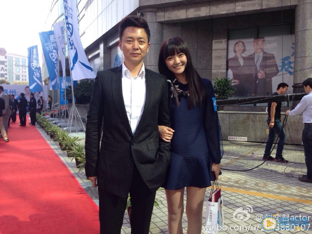 刘奕君片场明星合照 刘奕君高清写真_刘奕君高清剧照