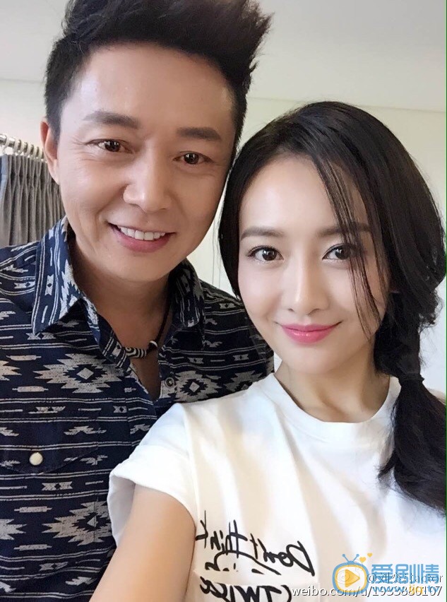 刘奕君片场明星合照 刘奕君高清写真_刘奕君高清剧照