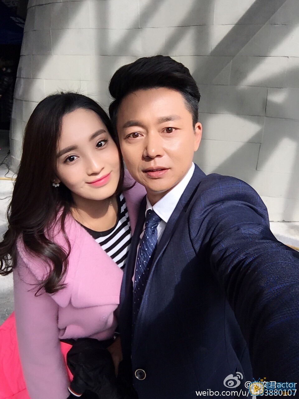 刘奕君片场明星合照 刘奕君片场合照