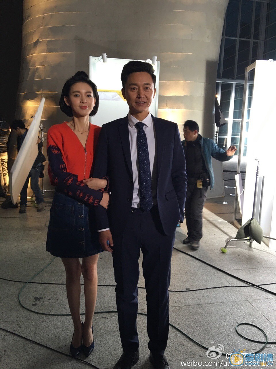 刘奕君片场明星合照 刘奕君高清写真_刘奕君高清剧照