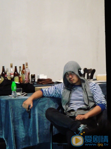 剃刀边缘刘闯扮演者张念骅写真生活照欣赏