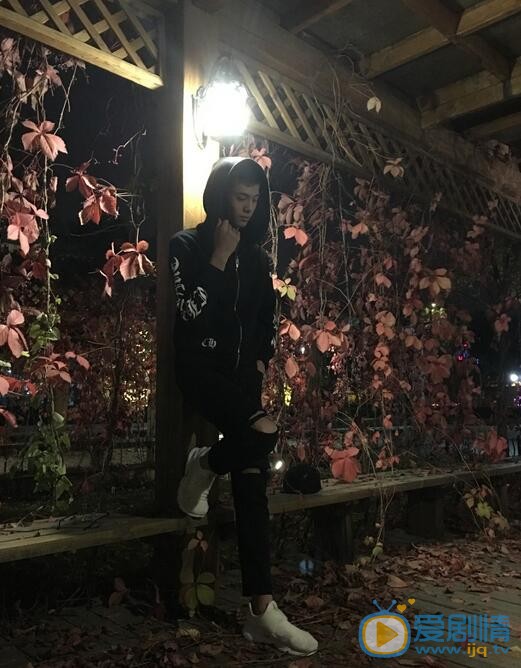 梁译木童年照、早年照 梁译木高清写真_梁译木高清剧照
