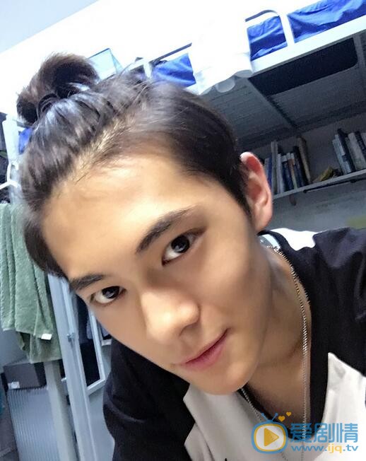 梁译木自拍照 梁译木高清写真_梁译木高清剧照