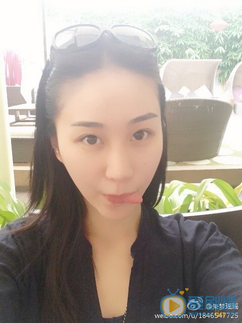 朱梦瑶嘟嘴卖萌照 朱梦瑶高清写真_朱梦瑶高清剧照