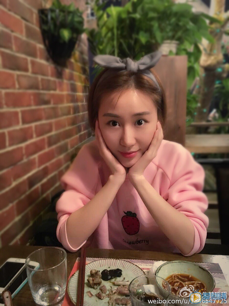 朱梦瑶生活照 朱梦瑶高清写真_朱梦瑶高清剧照