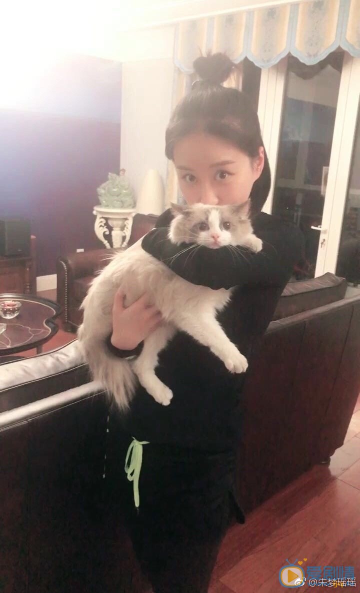 朱梦瑶生活照 朱梦瑶高清写真_朱梦瑶高清剧照