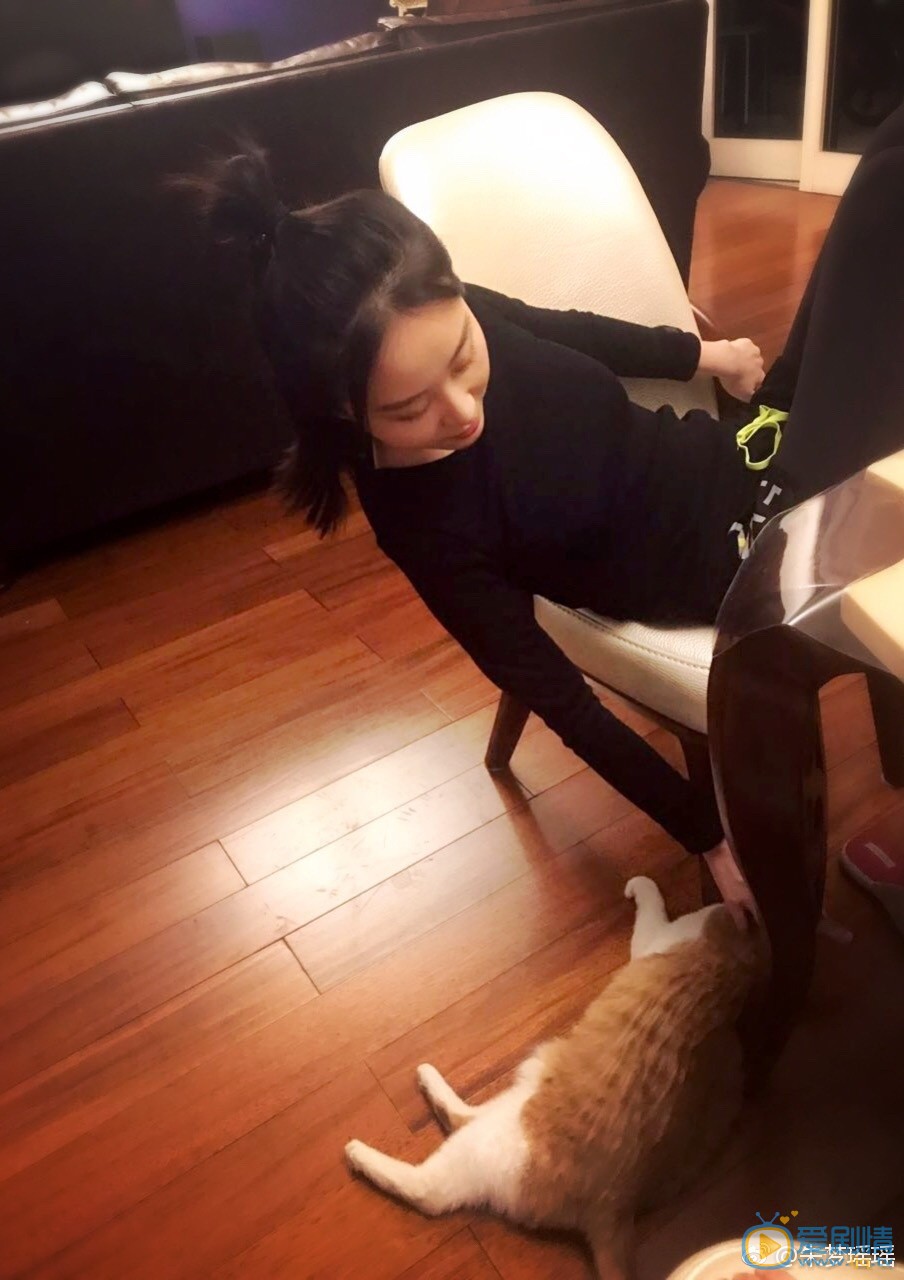 朱梦瑶生活照 朱梦瑶高清写真_朱梦瑶高清剧照