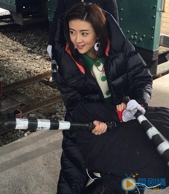 梁洁片场照 梁洁高清写真_梁洁高清剧照