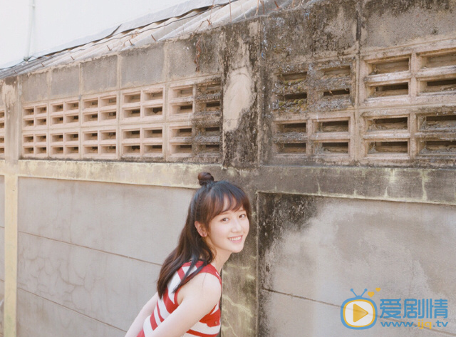 李墨之街拍照 李墨之高清写真_李墨之高清剧照
