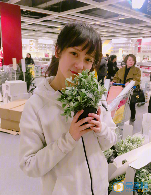 李墨之生活照 李墨之高清写真_李墨之高清剧照