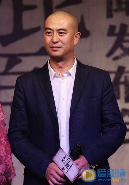 张嘉译光头活动照 张嘉译高清写真_张嘉译高清剧照