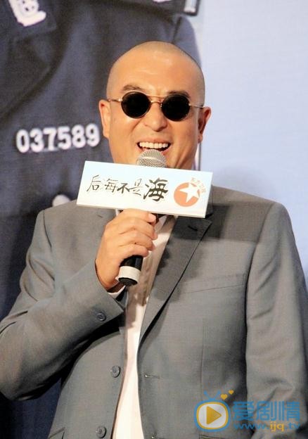 张嘉译光头活动照 张嘉译高清写真_张嘉译高清剧照