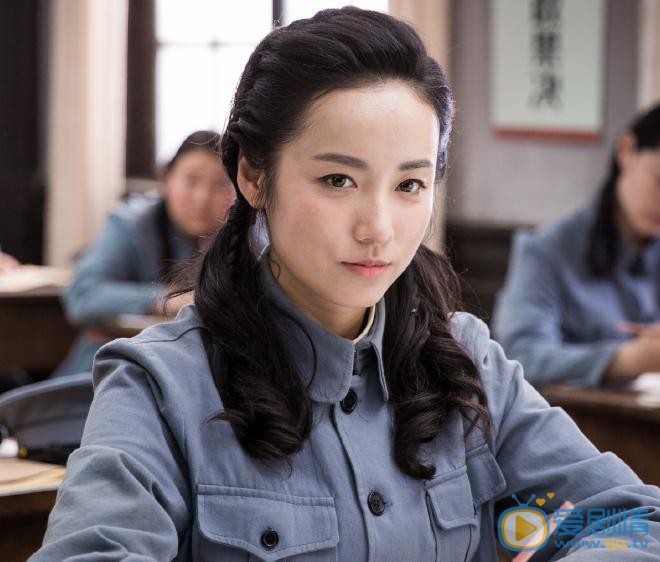 吕一《红旗漫卷西风》剧照 吕一高清写真_吕一高清剧照