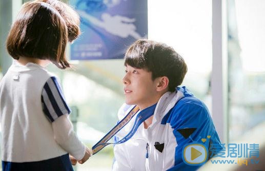 南柱赫《学校2015》剧照 南柱赫高清写真_南柱赫高清剧照