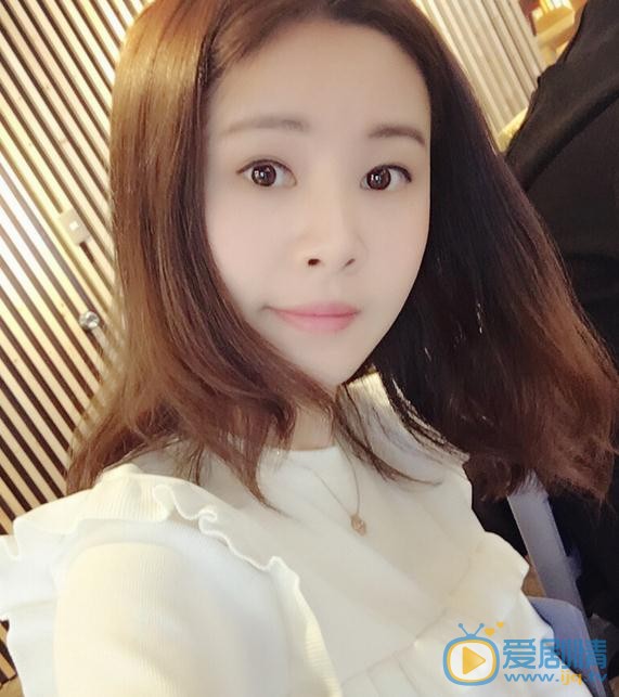 汪佳佳生活照