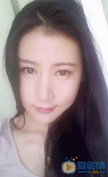 李宇菲生活照