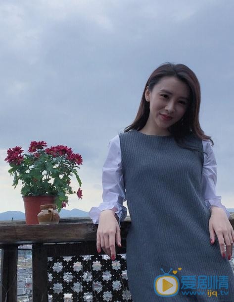 马秋子生活照 马秋子高清写真_马秋子高清剧照