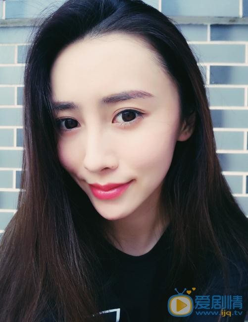 马秋子生活照 马秋子高清写真_马秋子高清剧照