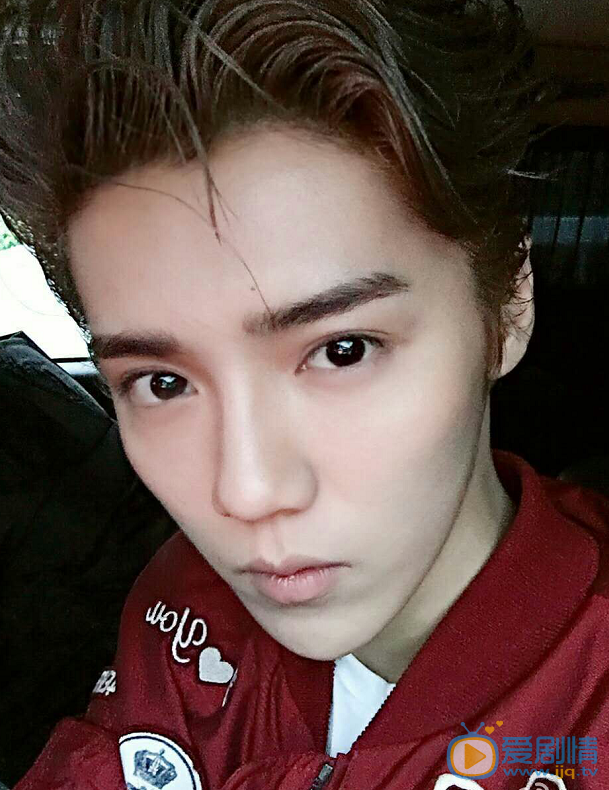 鹿晗侧颜照 鹿晗高清写真_鹿晗高清剧照