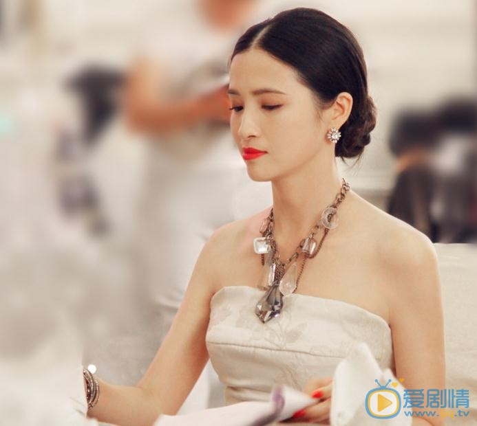 龚蓓苾《云巅之上》剧照 龚蓓苾《云巅之上》剧照