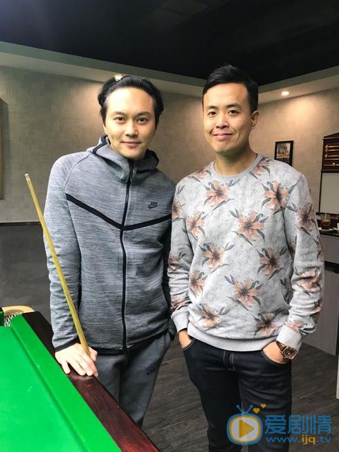 张智霖友人合照