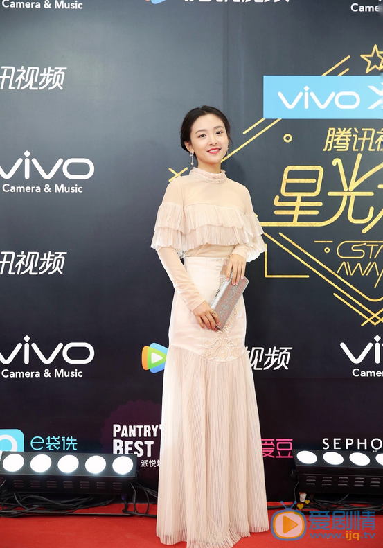吴倩活动照 吴倩高清写真_吴倩高清剧照