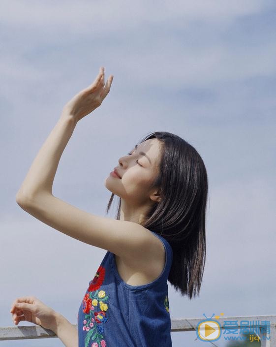 钟楚曦清新写真 钟楚曦高清写真_钟楚曦高清剧照