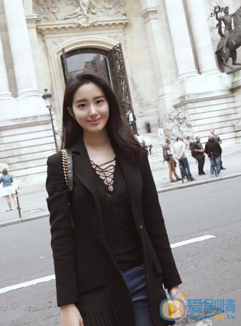 杨采钰生活照 杨采钰高清写真_杨采钰高清剧照