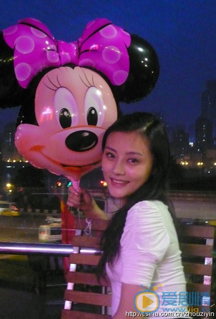 周梓言生活照 周梓言高清写真_周梓言高清剧照