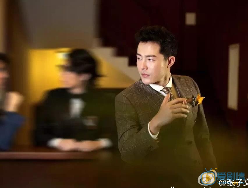 张子文西装写真 张子文高清写真_张子文高清剧照