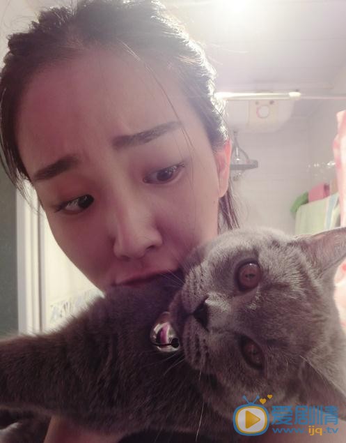 陈晨宠物合照 陈晨高清写真_陈晨高清剧照