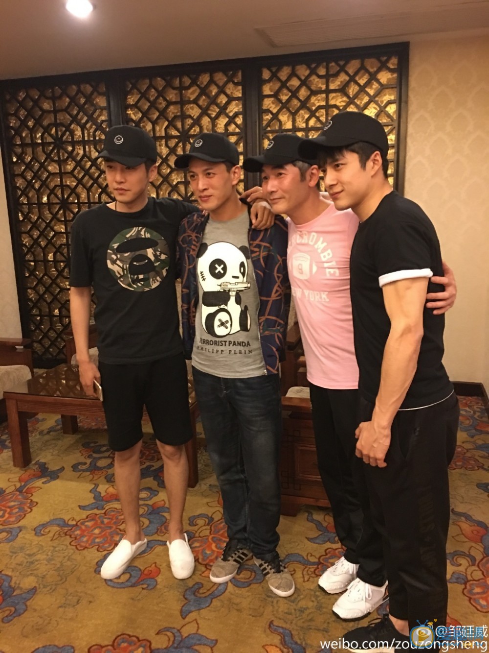 邹廷威生活照 邹廷威高清写真_邹廷威高清剧照