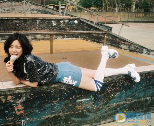 李侑菲NUOVO品牌代言照 李侑菲高清写真_李侑菲高清剧照